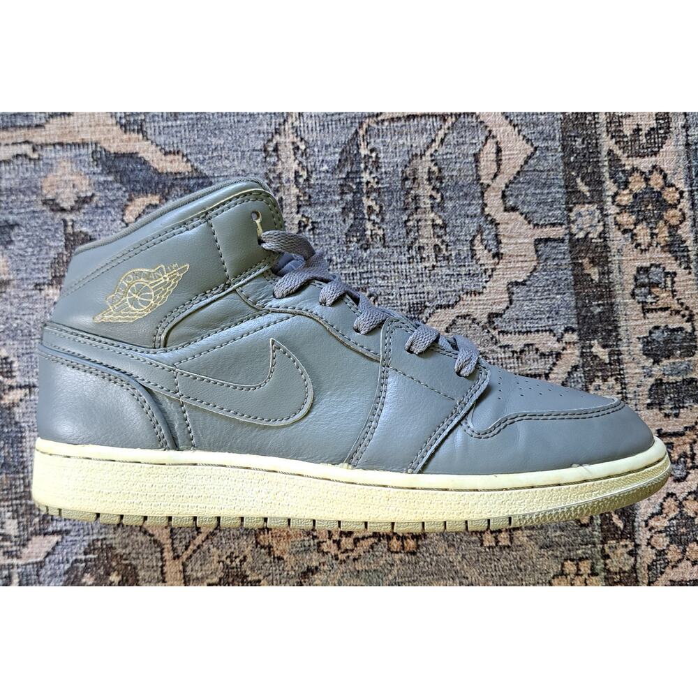Nike Air Jordan 1 Mid Cool Grey Used Boys Youth Size 5.5 Worn See Pics - Picture 8 of 16